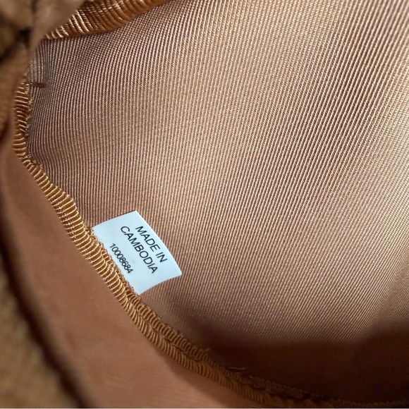 NWT Tory Burch Thea Pebbled Leather Belt Bag Fanny Pack in Tiramisu 165917 - Picture 10 of 12